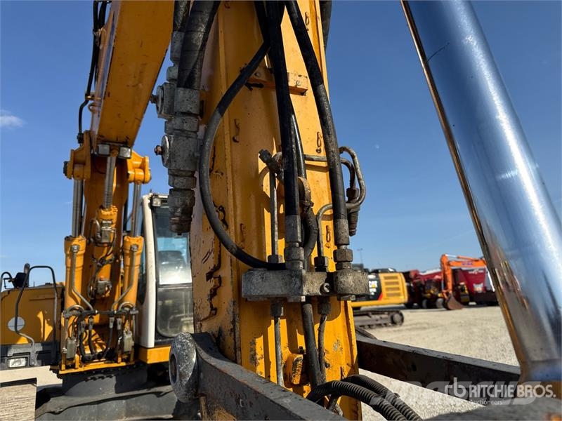 Liebherr R317 Litronic Tracked Excavator Beltegraver
