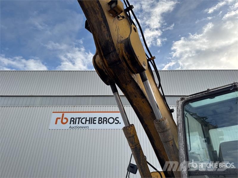 Liebherr R904CHDSL Long Reach Pelle Sur Chenilles Tracked E Гусеничні екскаватори