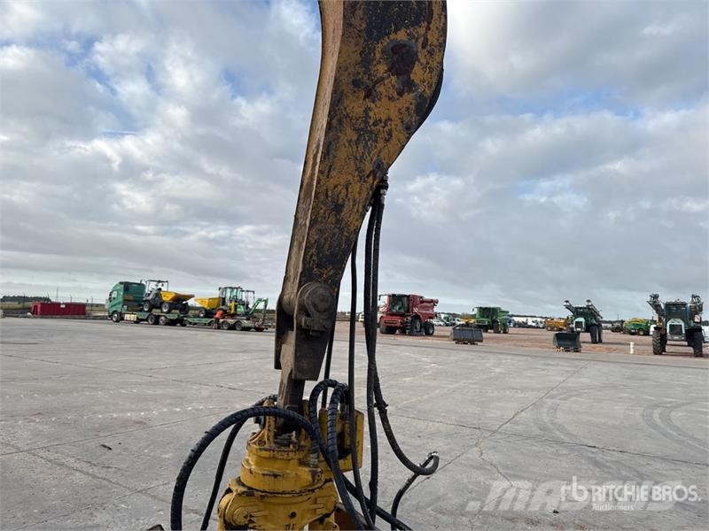 Liebherr R904CHDSL Long Reach Pelle Sur Chenilles Tracked E Гусеничні екскаватори