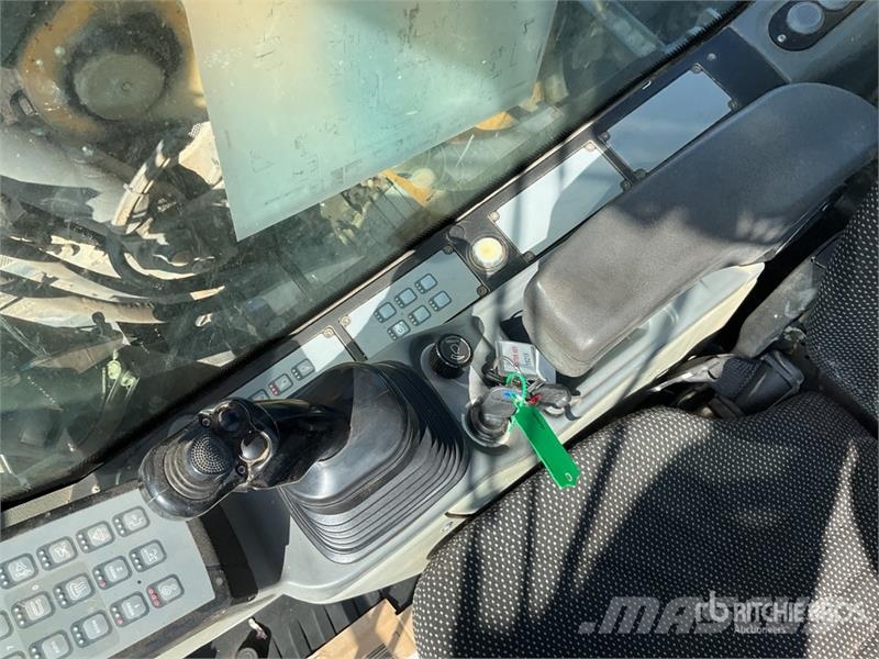 Liebherr R914 Compact Pelle Sur Chenilles Tracked Excavator Bagri goseničarji