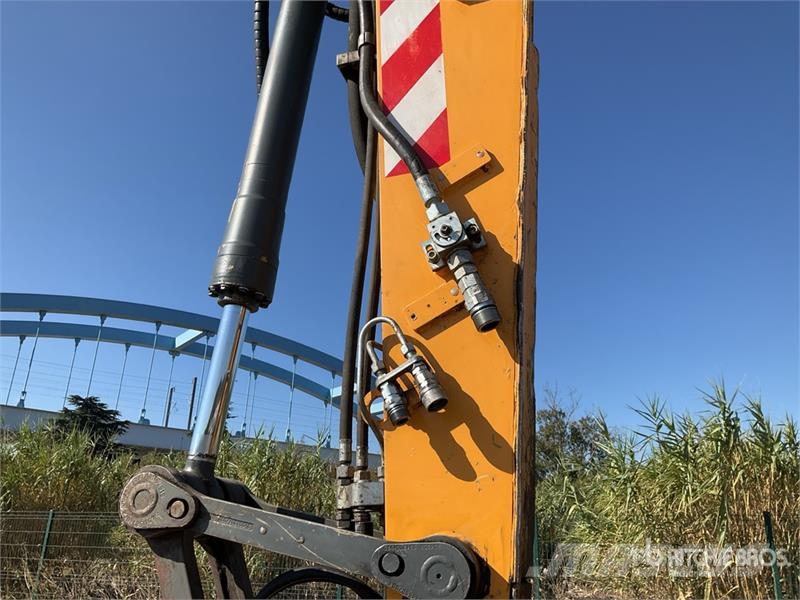 Liebherr R914 Compact Pelle Sur Chenilles Tracked Excavator Bagri goseničarji