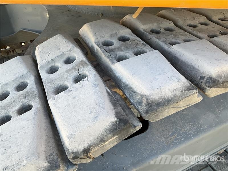 Liebherr R914 Compact Pelle Sur Chenilles Tracked Excavator Bagri goseničarji