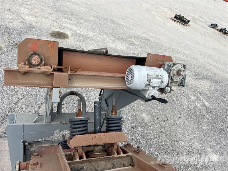 Liedlbauer Bullcon 2001 Crushing Plant Waste / recycling & quarry spare parts