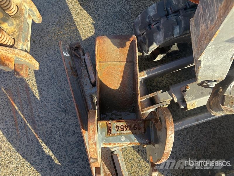 Limach 18.2 Electric Mini Excavator حفارات صغيرة أقل من 7 طن (حفارات صغيرة)