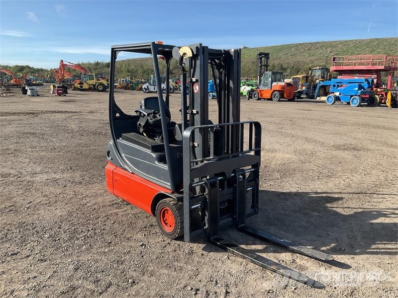 Linde E14-02 1400 kg Forklift Forklift trucks - others