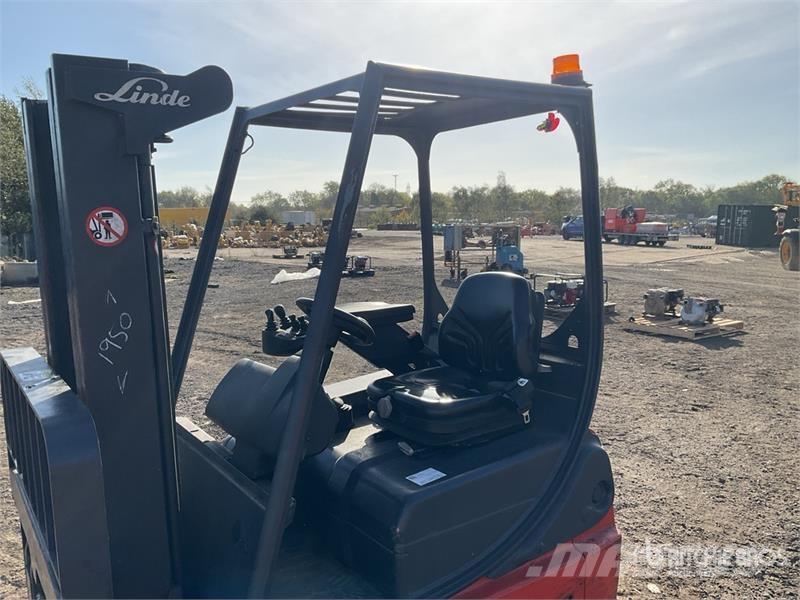 Linde E14-02 1400 kg Forklift Forklift trucks - others