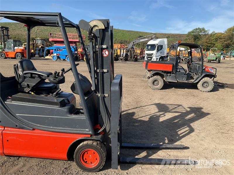 Linde E14-02 1400 kg Forklift Forklift trucks - others
