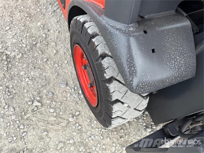 Linde E16-01 1600 kg Electric Forklift Električni viličarji