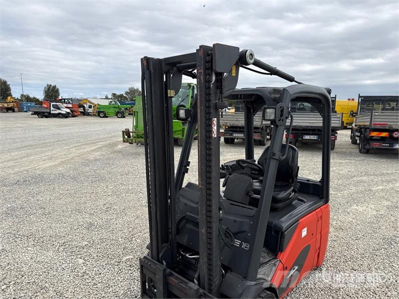Linde E18-01 Electric Forklift Električni viličarji