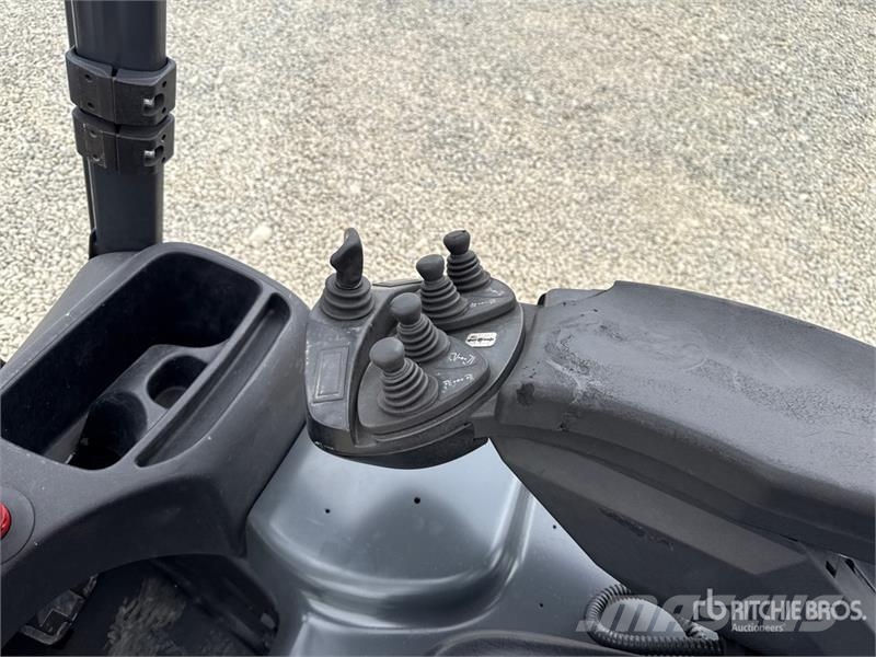 Linde E18-01 Electric Forklift Električni viličarji
