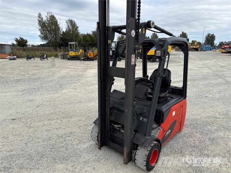 Linde E18-01 Electric Forklift Električni viličarji