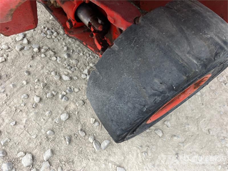 Linde H16T-03 Forklift (Inoperable) Viljuškari - ostalo