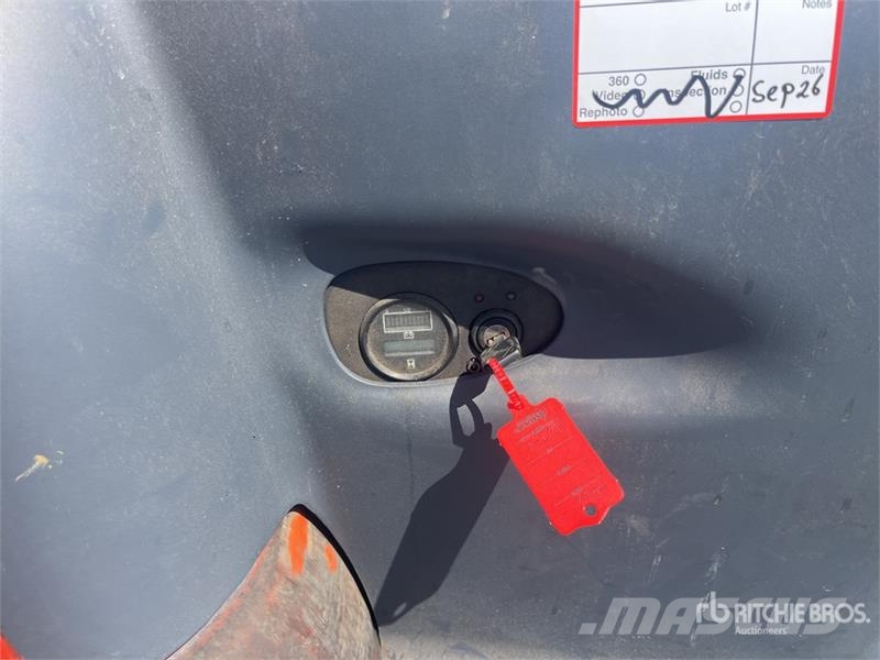 Linde L12 1200 kg Electric Stacker Stablere