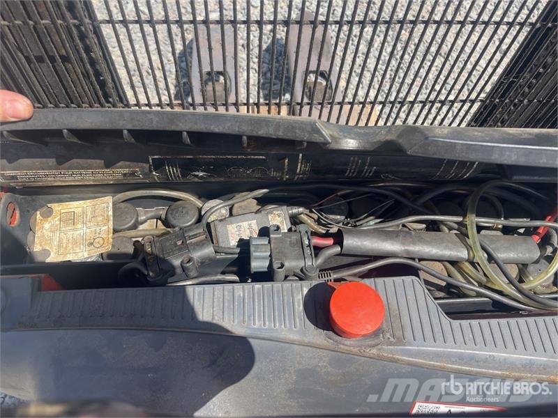 Linde L12 1200 kg Electric Stacker Stablere