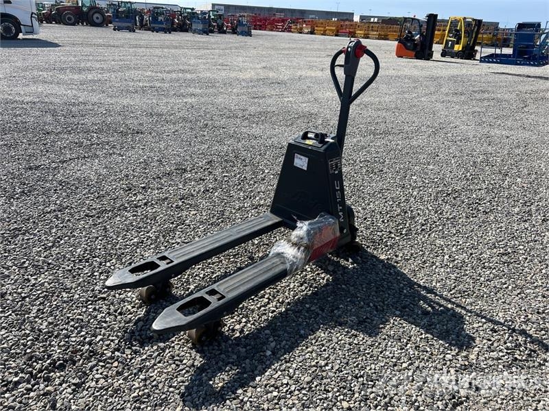 Linde MT15C 1500 kg Electric Pallet Jack Handhubwagen