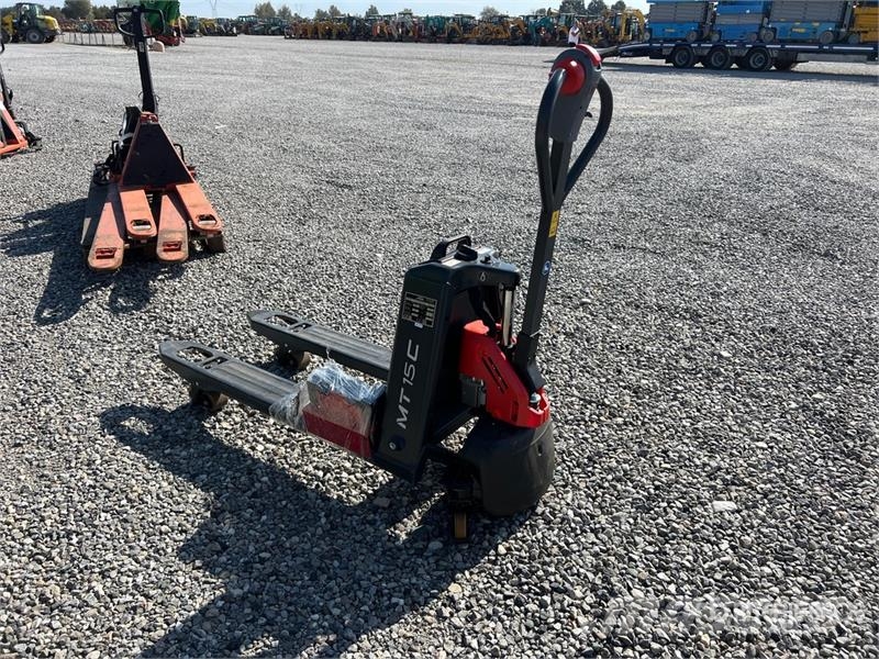 Linde MT15C 1500 kg Electric Pallet Jack Handhubwagen
