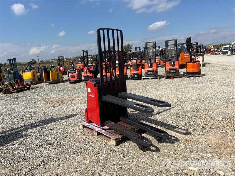 Linde T16L Pallet Jack (Inoperable) شاحنة يدوية بمنصة نقالة
