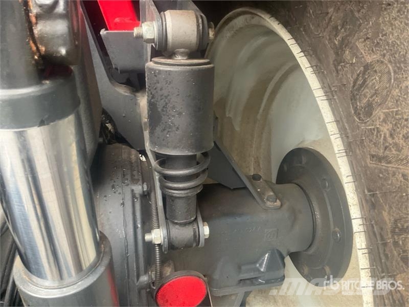 Lindner LINTRAC 95LS 4WD Tractor Tractores