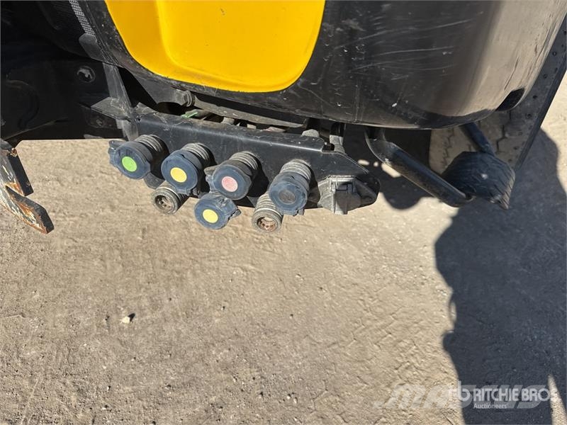 Lindner Unitrac 102 4x4x4 Tracteur Utilitaire 4x4x4 Utilit Pickup/planbiler