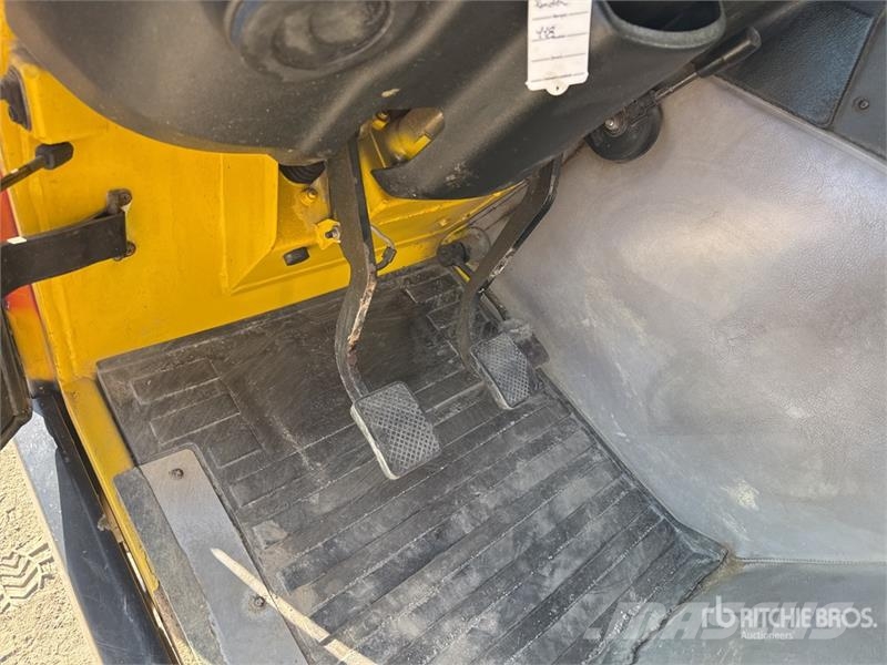 Lindner Unitrac 102 4x4x4 Tracteur Utilitaire 4x4x4 Utilit Pickup/planbiler