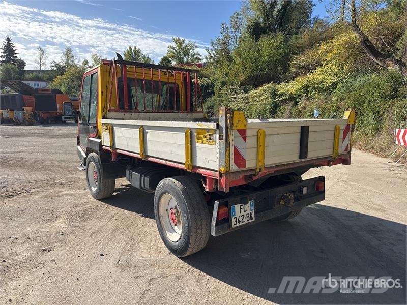 Lindner Unitrac 102 4x4x4 Tracteur Utilitaire 4x4x4 Utilit Pickup/planbiler