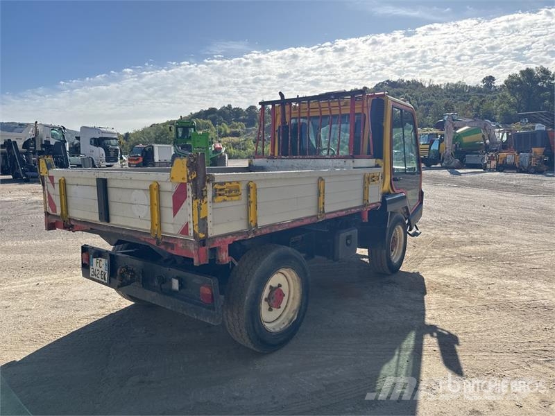 Lindner Unitrac 102 4x4x4 Tracteur Utilitaire 4x4x4 Utilit Pickup/planbiler