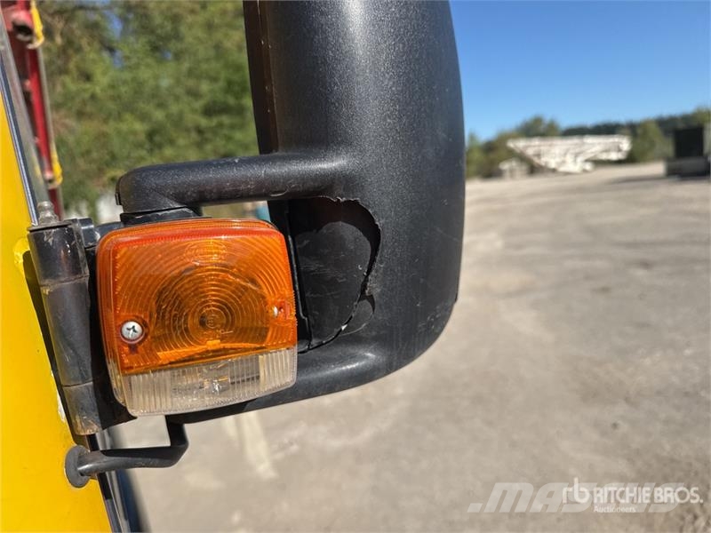 Lindner Unitrac 102 4x4x4 Tracteur Utilitaire 4x4x4 Utilit Pickup/planbiler