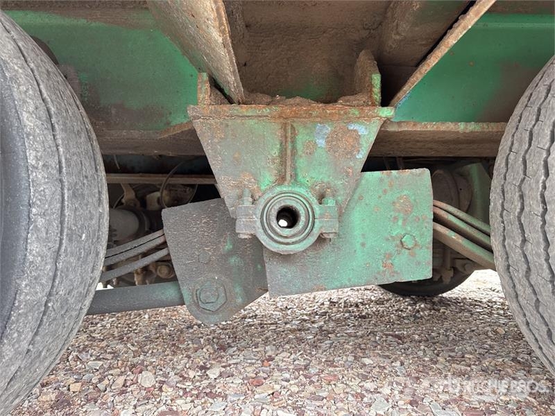 Louault SR3CA540 Tri/A Semi-Remorque Porte-Engins 3 Essieu Zemie treileri