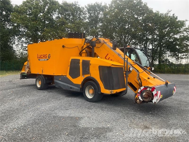 Lucas AUTOSPIRE 240 Self Propelled Feed Mixer Futtermischwagen