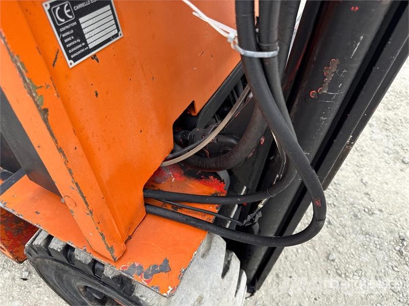 Lugli M1255 2500 kg Forklift Iné