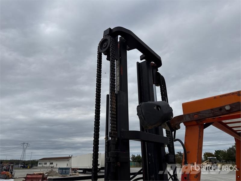 Lugli M1255 2500 kg Forklift Iné