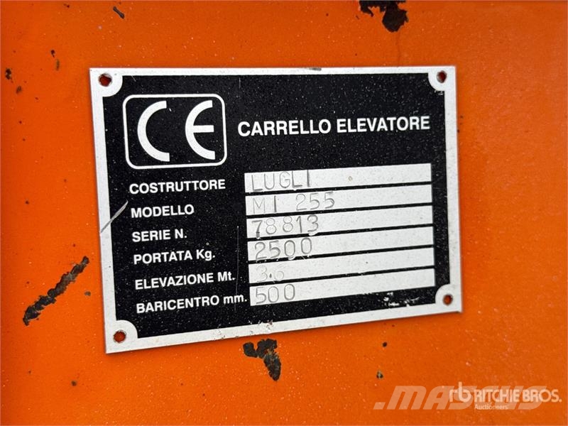 Lugli M1255 2500 kg Forklift Iné