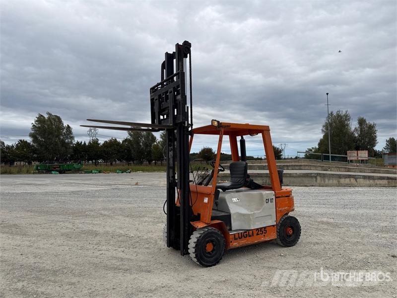 Lugli M1255 2500 kg Forklift Iné