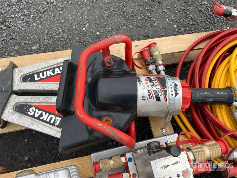  Lukas Hydraulic Rescue Set معدات البناء - غير ذلك