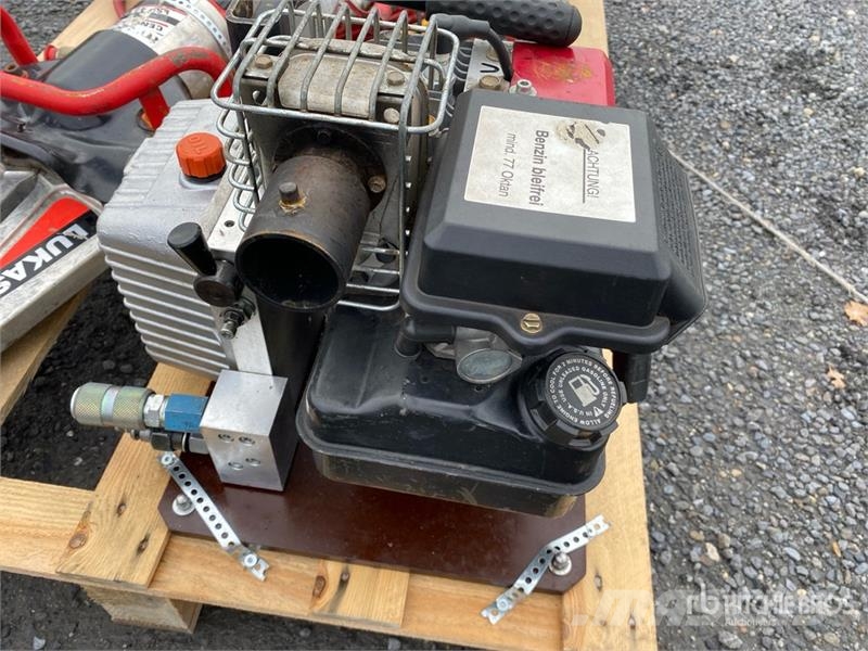  Lukas Hydraulic Rescue Set معدات البناء - غير ذلك