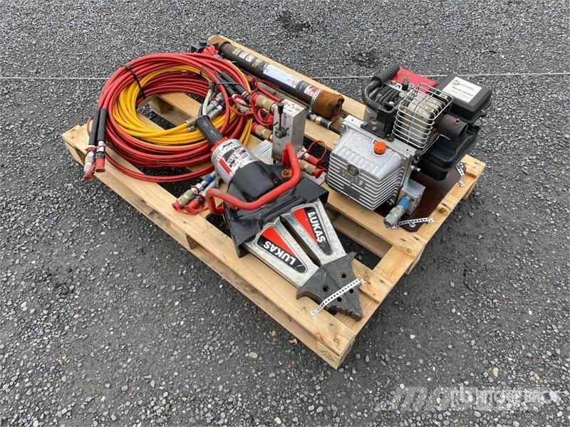  Lukas Hydraulic Rescue Set معدات البناء - غير ذلك