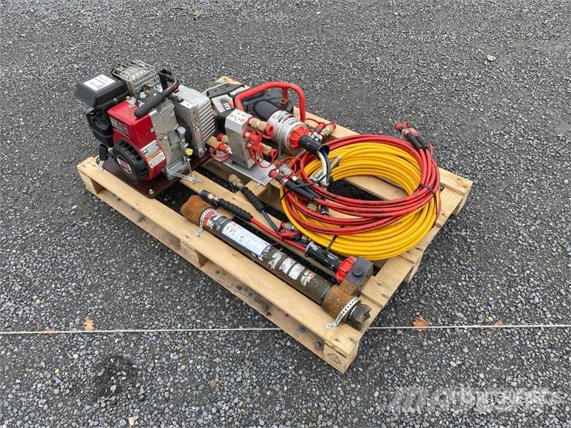  Lukas Hydraulic Rescue Set معدات البناء - غير ذلك