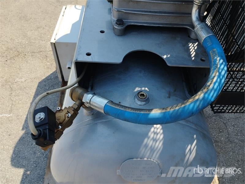 Luna 10/860 Industrial Piston 270L Air Compressor Compresores