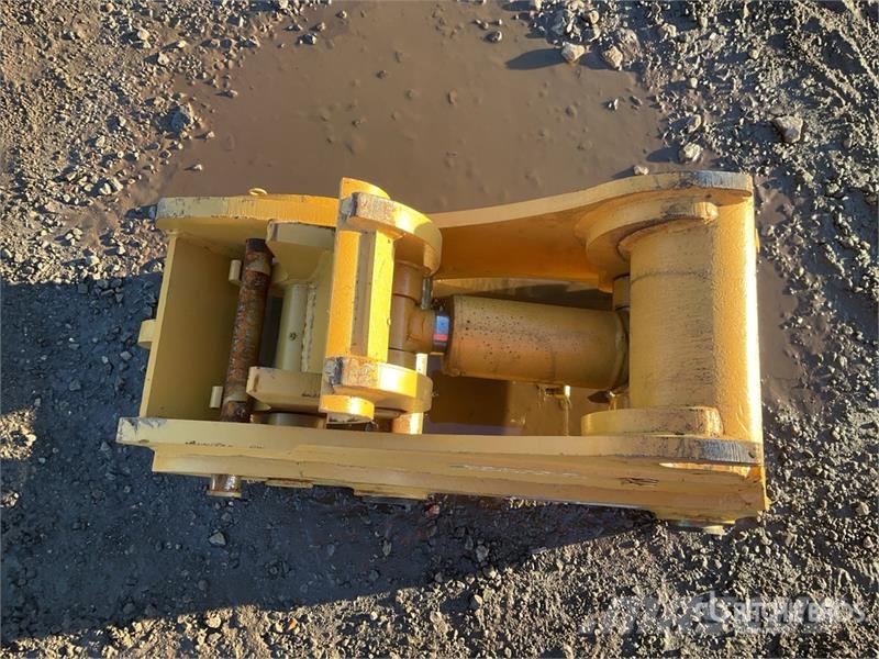  LYALS Hydraulic Quick Coupler - Fits 18-25T Excava موصلات سريعة