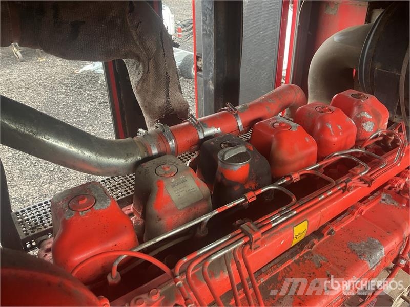  MacGen HSW-250 250 kVA Skid-Mounted Generator Set Дизелови генератори
