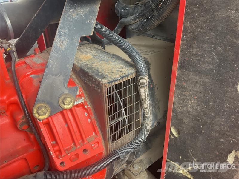  MacGen HSW-250 250 kVA Skid-Mounted Generator Set Дизелови генератори

