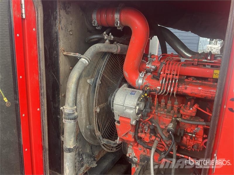  MacGen HSW-250 250 kVA Skid-Mounted Generator Set Дизелови генератори

