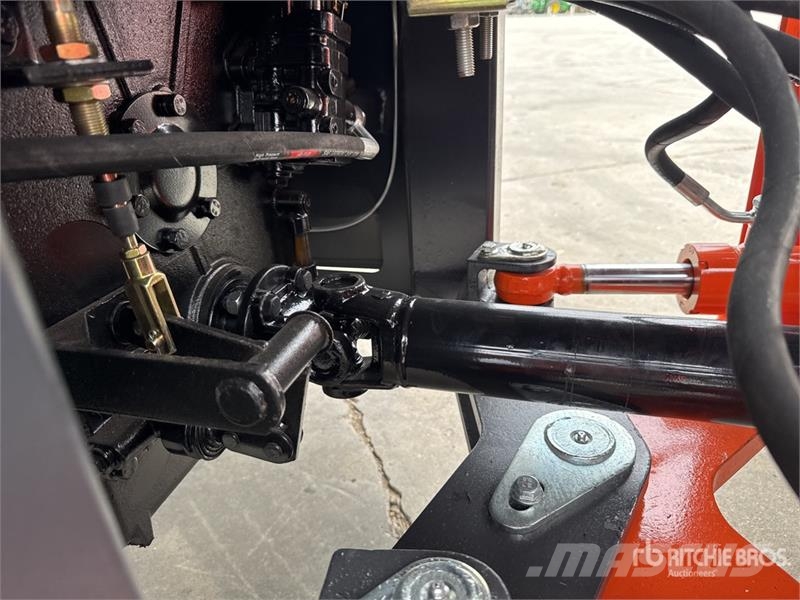 Machpro MP-T320A 3500 kg 4x4 Chariot Elevateur Tout Terrai Tereptargonca