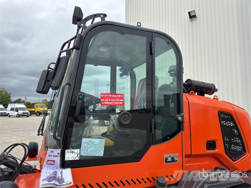 Machpro MP-T320A 3500 kg 4x4 Chariot Elevateur Tout Terrai Tereptargonca