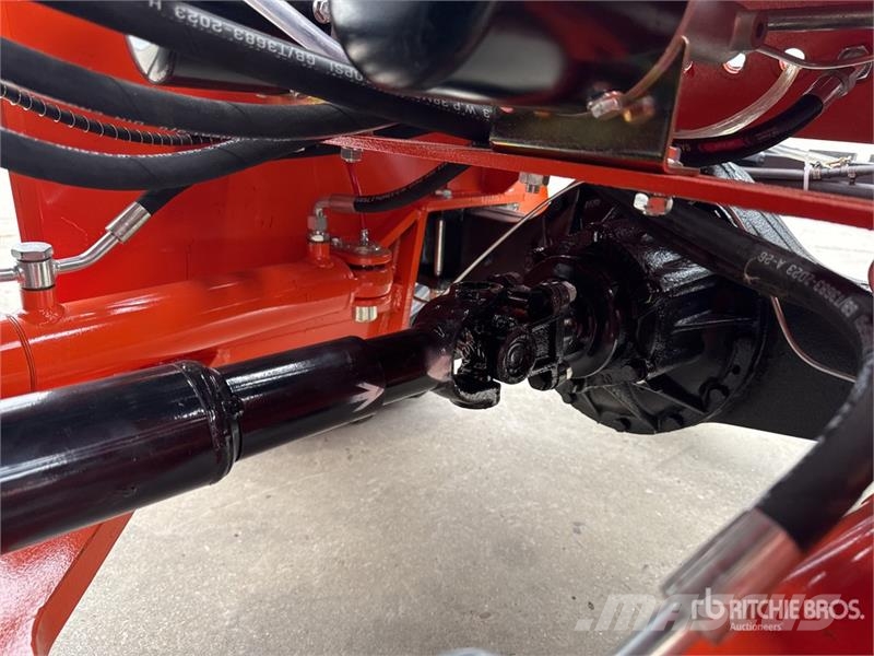 Machpro MP-T320A 3500 kg 4x4 Chariot Elevateur Tout Terrai Tereptargonca