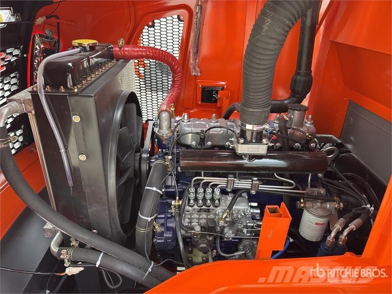 Machpro MP-T320A 3500 kg 4x4 Chariot Elevateur Tout Terrai Tereptargonca