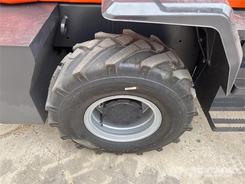Machpro MP-T320A 3500 kg 4x4 Chariot Elevateur Tout Terrai Tereptargonca