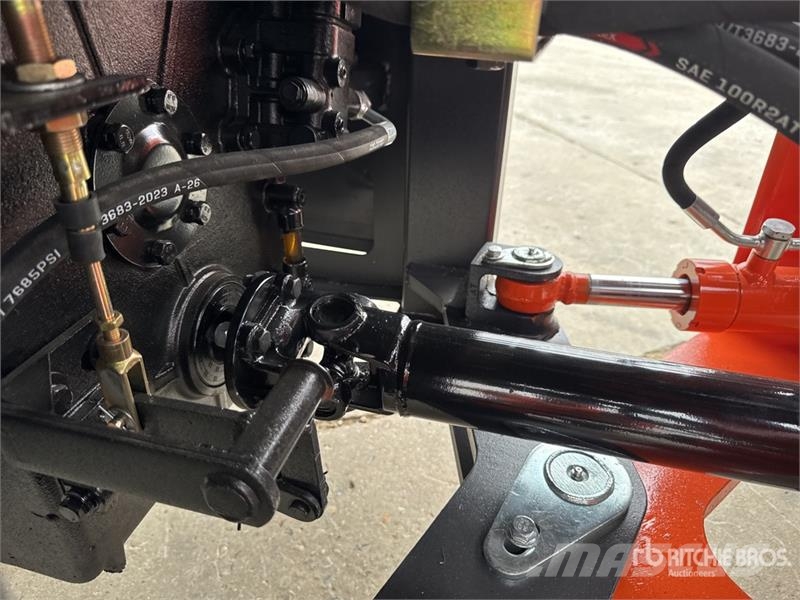 Machpro MP-T320A 3500 kg 4x4 Chariot Elevateur Tout Terrai Tereptargonca
