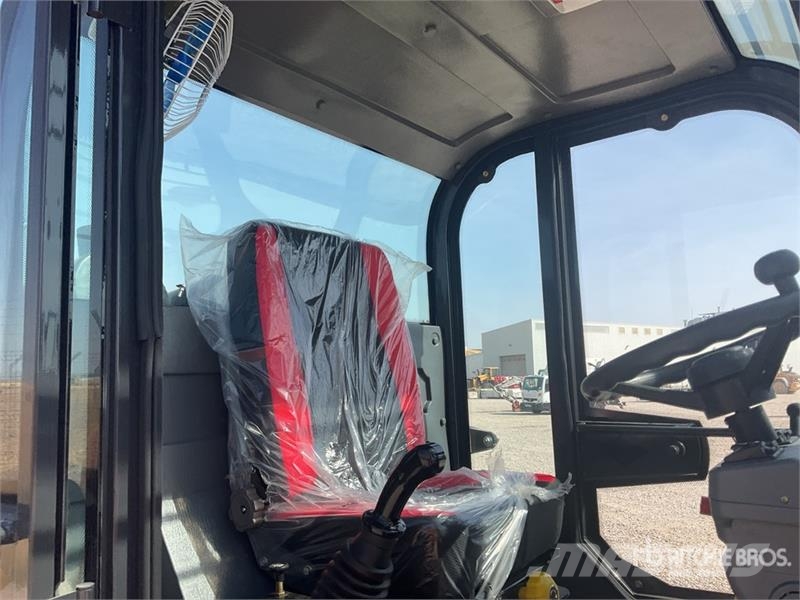 Machpro MP-T320A 4x4 Rough Terrain Forklift (Unused) Maastikutõstukid