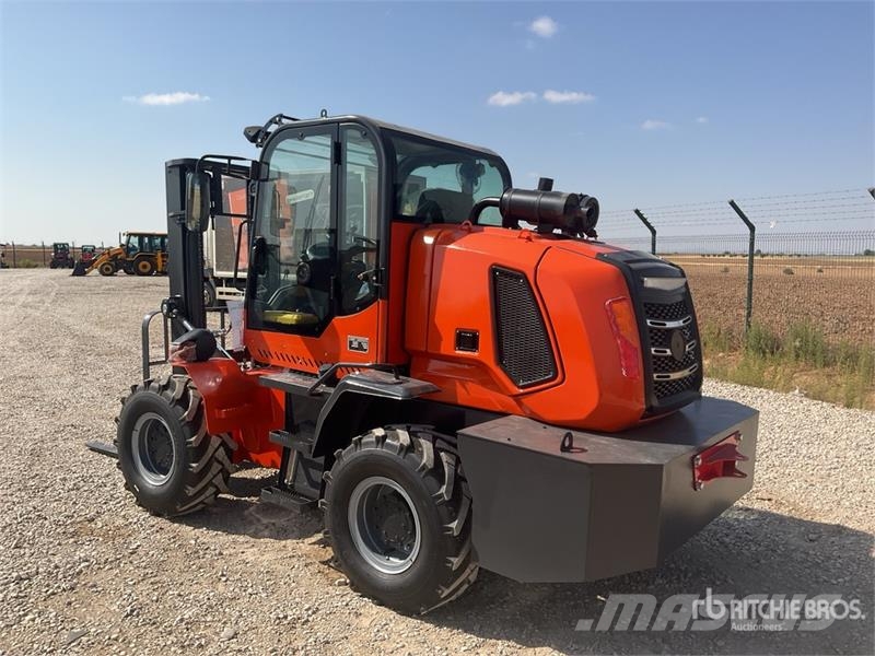 Machpro MP-T320A 4x4 Rough Terrain Forklift (Unused) Maastikutõstukid